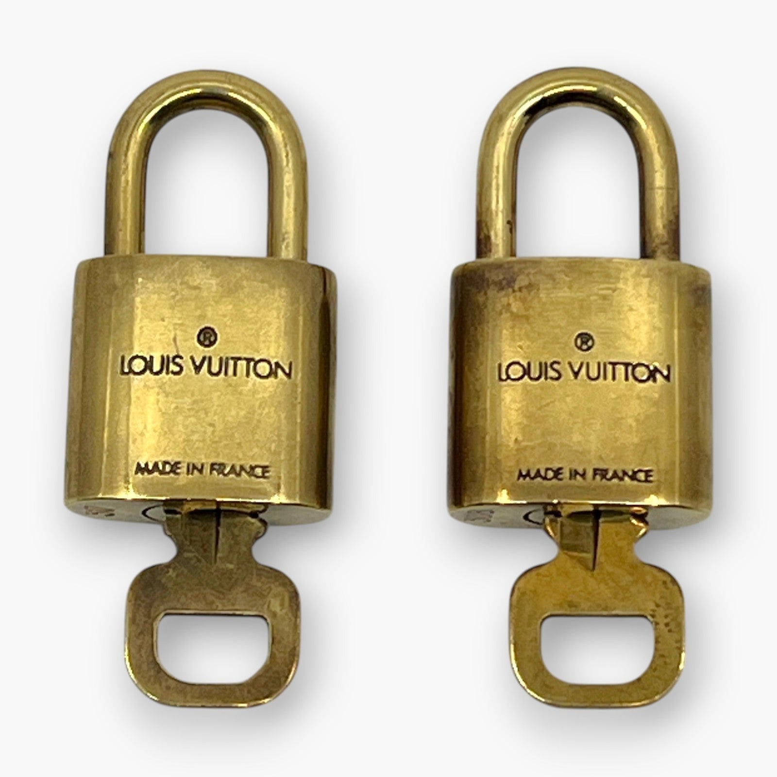 Louis Vuitton Padlock Set of 10 Gold-Tone Brass Locks & Keys pj260606