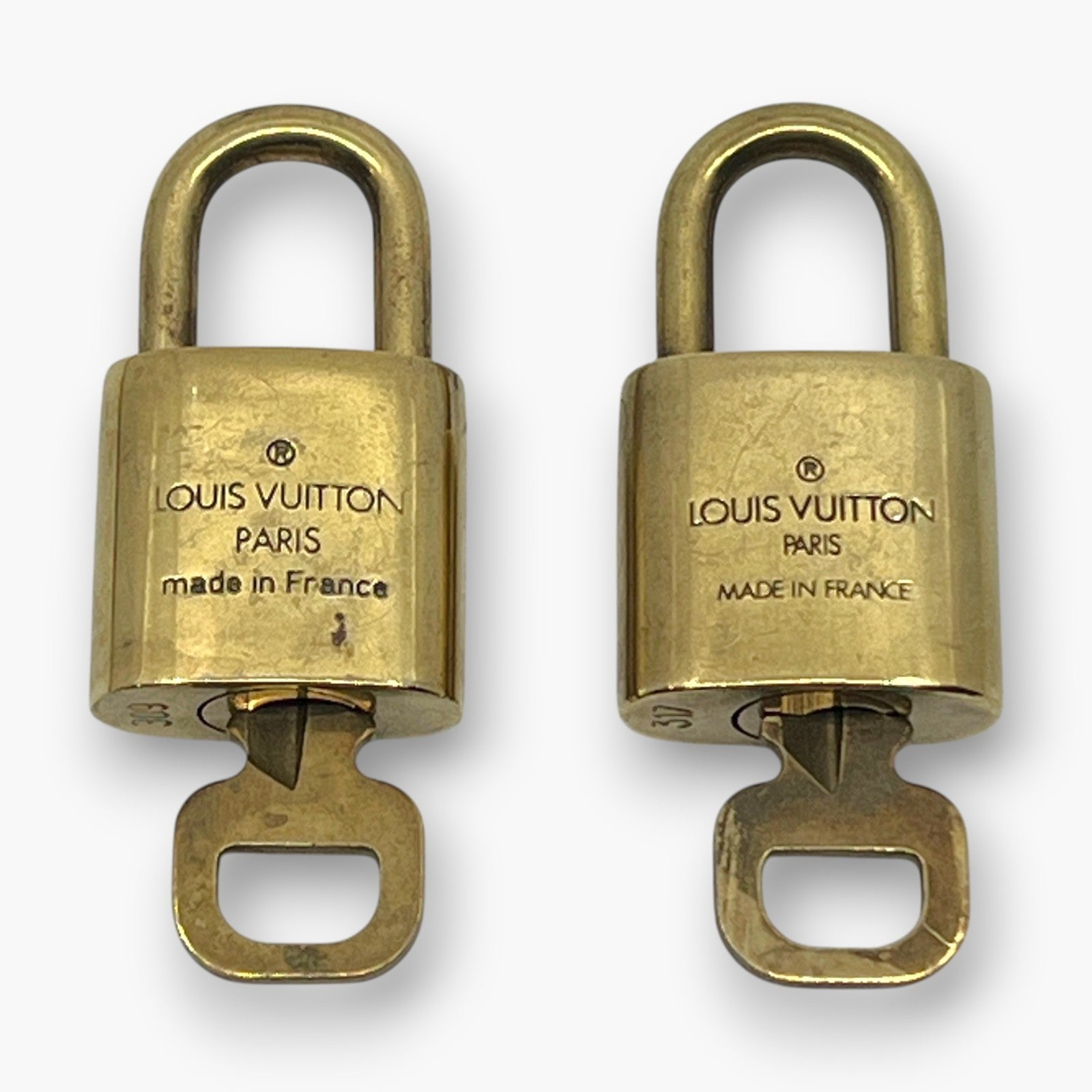 Louis Vuitton Padlock Set of 10 Gold-Tone Brass Locks & Keys pj260605