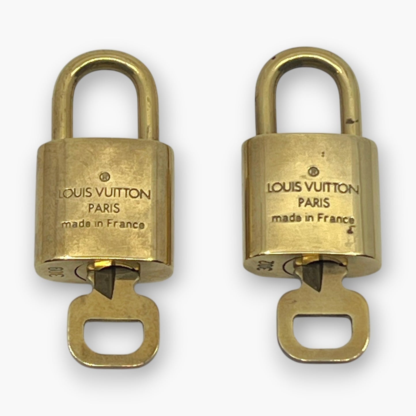 Louis Vuitton Padlock Set of 10 Gold-Tone Brass Locks & Keys pj260604