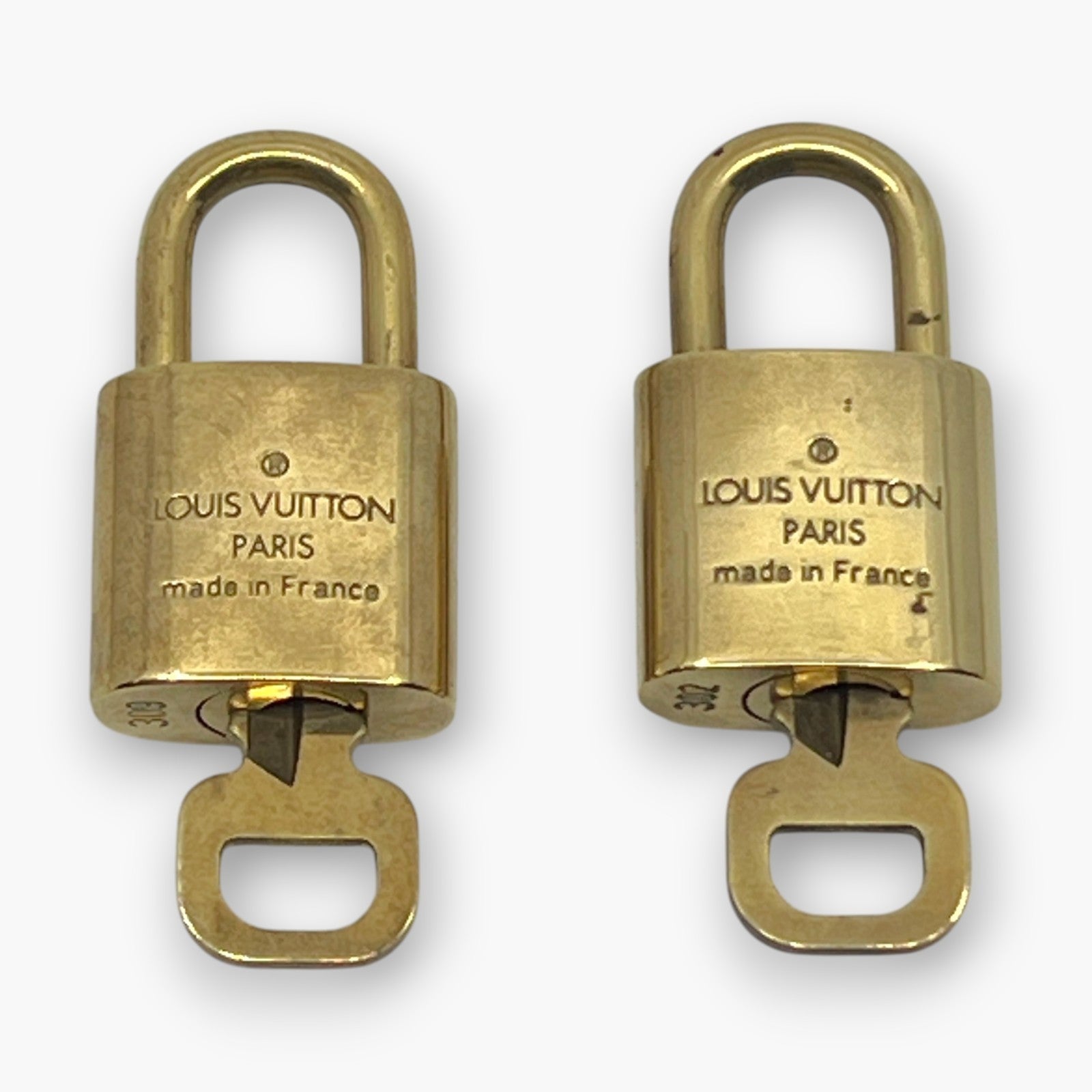 Louis Vuitton Padlock Set of 10 Gold-Tone Brass Locks & Keys pj260604