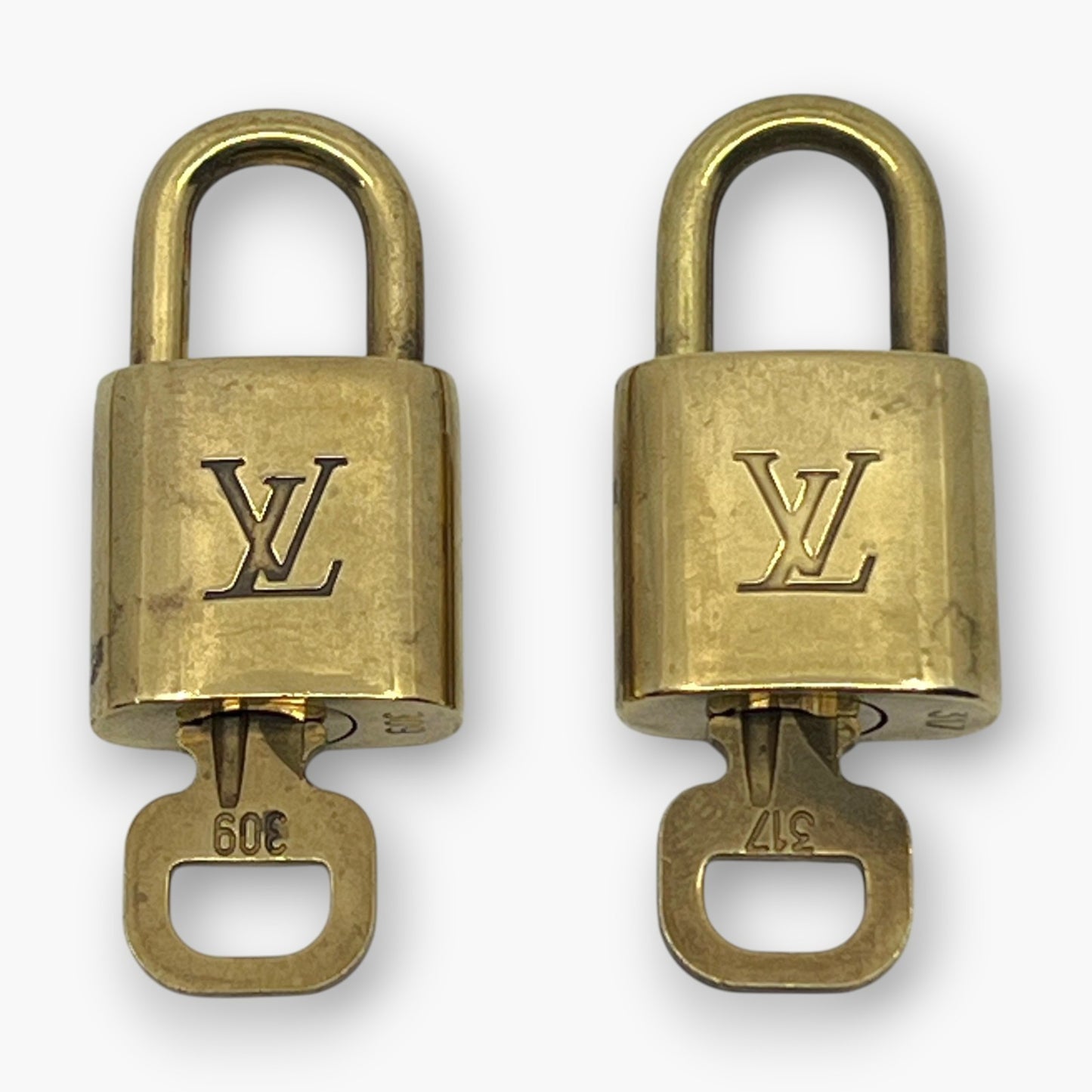 Louis Vuitton Padlock Set of 10 Gold-Tone Brass Locks & Keys pj260605