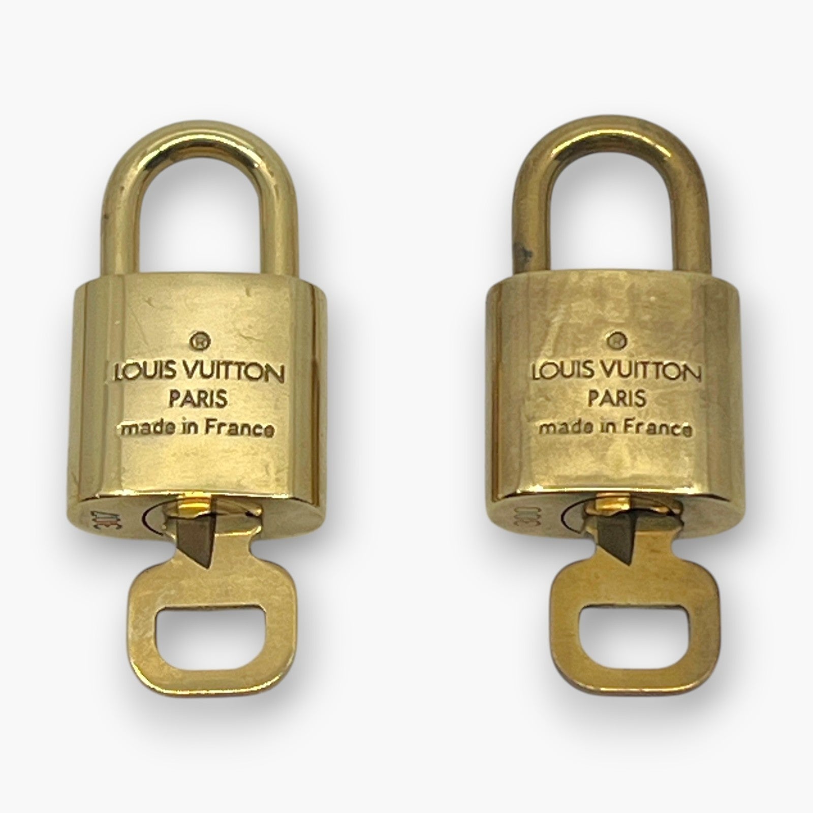 Louis Vuitton Padlock Set of 10 Gold-Tone Brass Locks & Keys pj260603