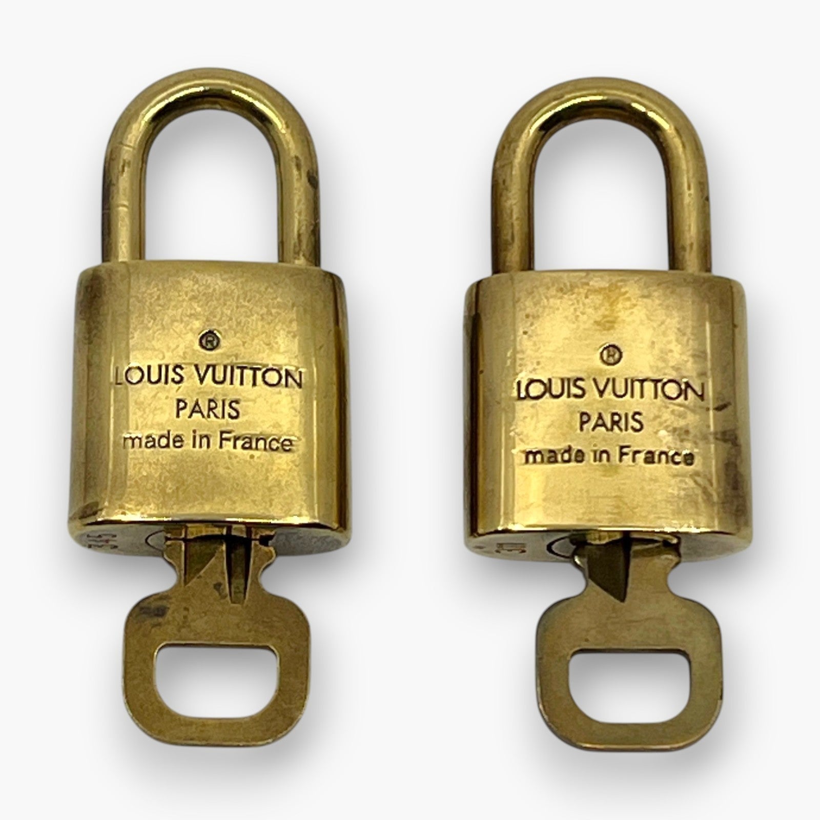 Louis Vuitton Padlock Set of 10 Gold-Tone Brass Locks & Keys pj260606