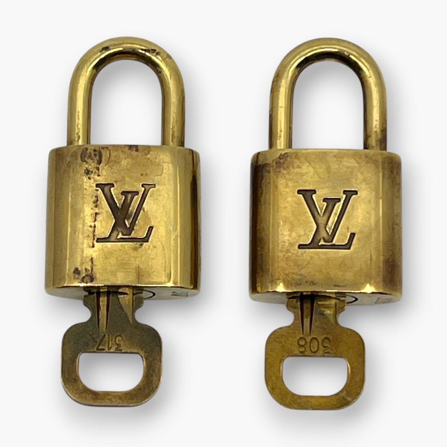 Louis Vuitton Padlock Set of 10 Gold-Tone Brass Locks & Keys pj260606